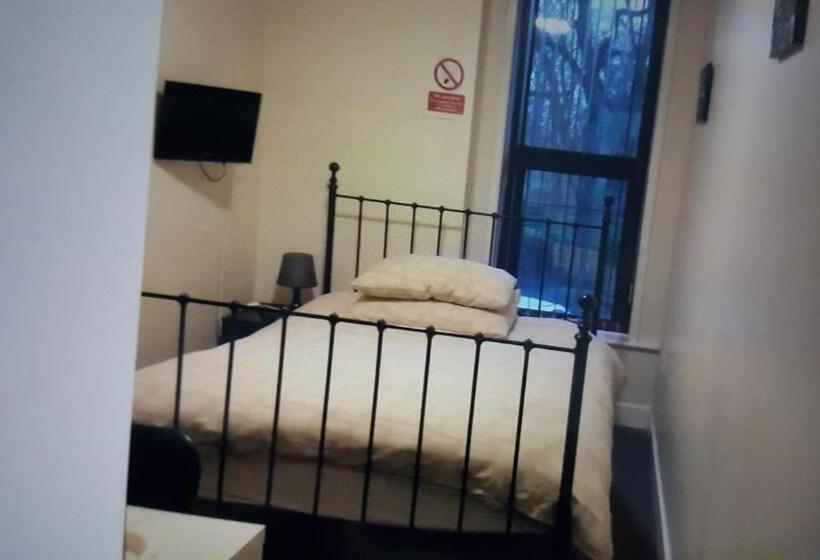 غرفة إقتصادية فردية, Kings Arms