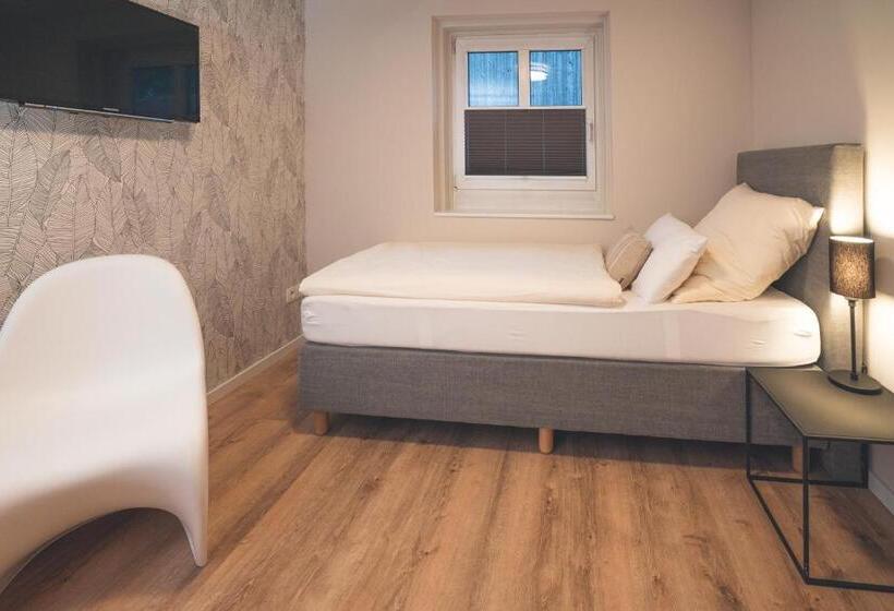 Номер Стандарт Индивидуальный, Landart