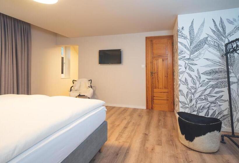 Трехместный Номер Классика, Landart