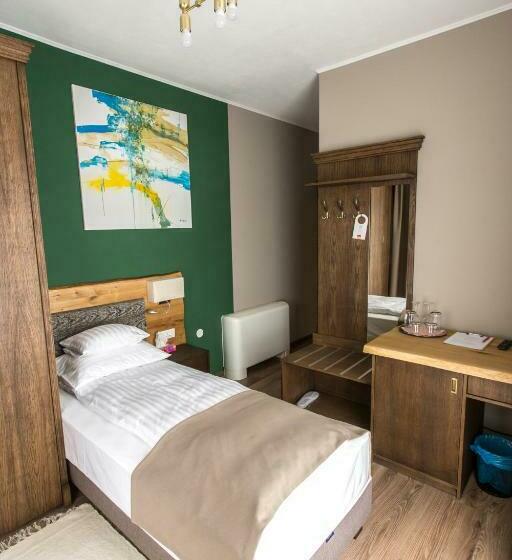 חדר סטנדרט יחיד עם מרפסת, Panorama Boutique