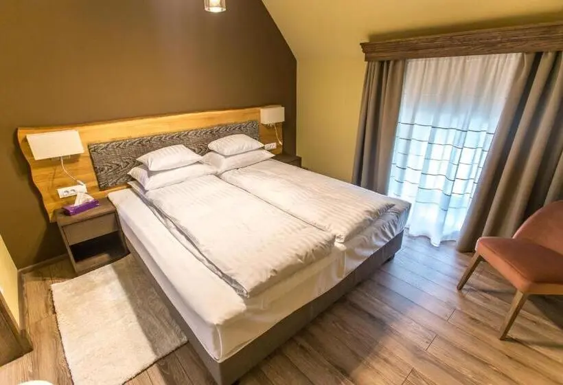 سوئیت با بالکن, Panorama Boutique