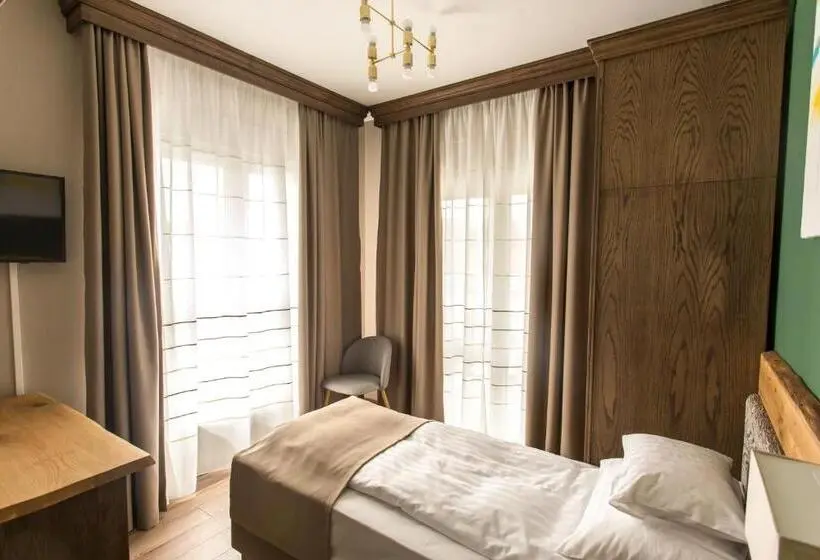 اتاق استاندارد یک تخته با بالکن, Panorama Boutique