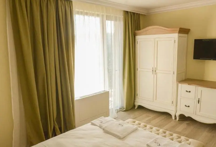 Deluxe-studio, Residence Bilyana
