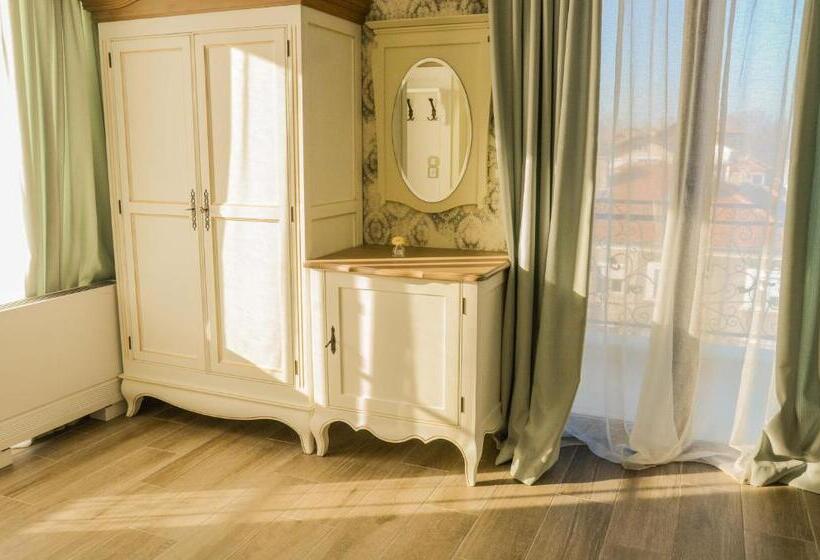 디럭스 스튜디오, Residence Bilyana