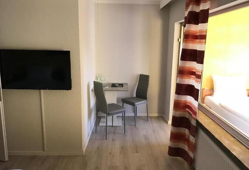 חדר סטנדרט לארבעה, Zum Ochsen