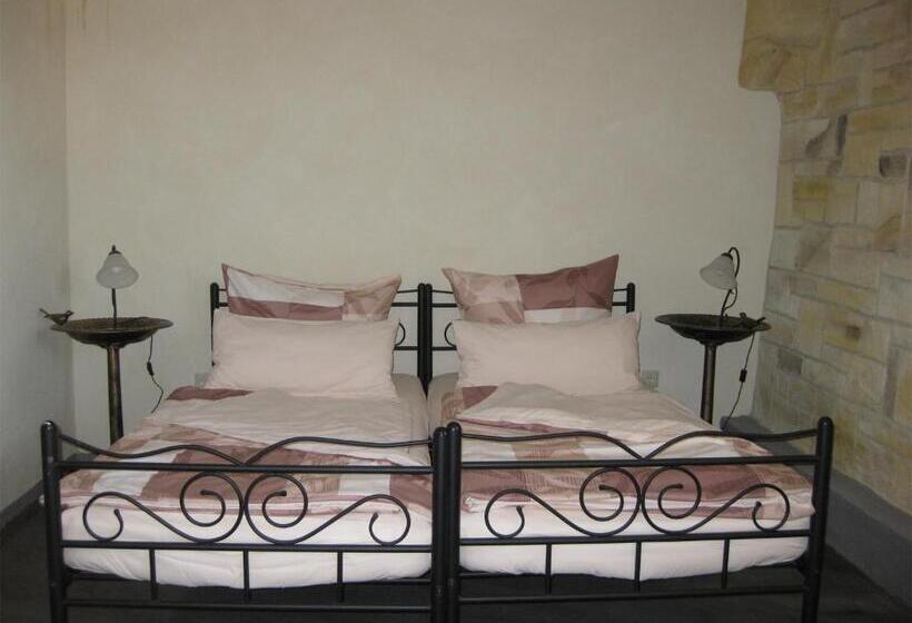 Номер Стандарт Адаптированный для Инвалидов, Pension Casa Luciko