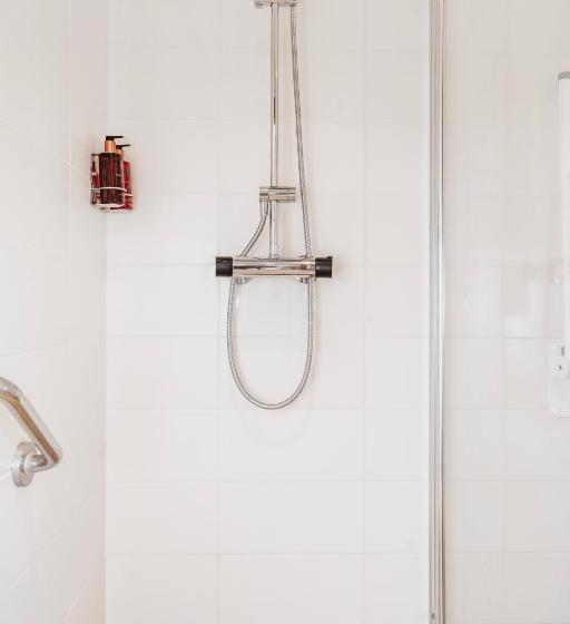 اتاق استاندارد چهار تخته, Wood Hotel By Frich S