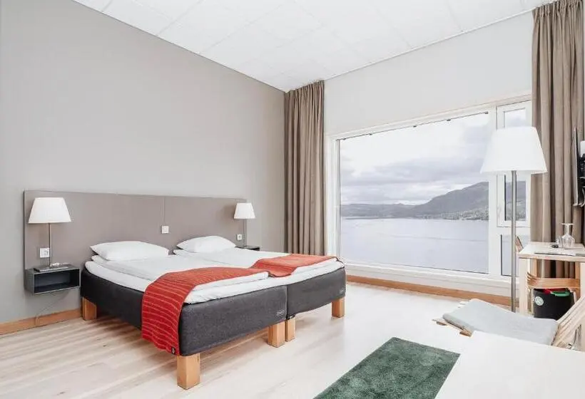 Standard Neljän Hengen Huone, Wood Hotel By Frich S