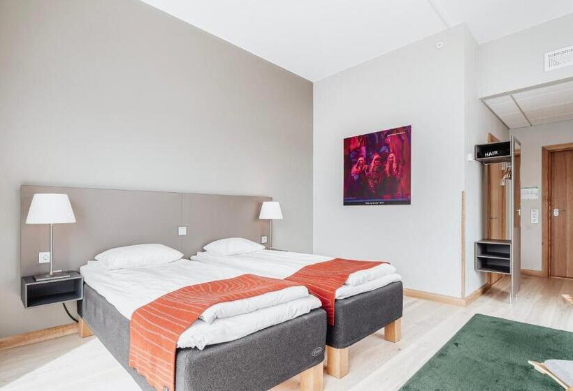 اتاق استاندارد سه نفره, Wood Hotel By Frich S