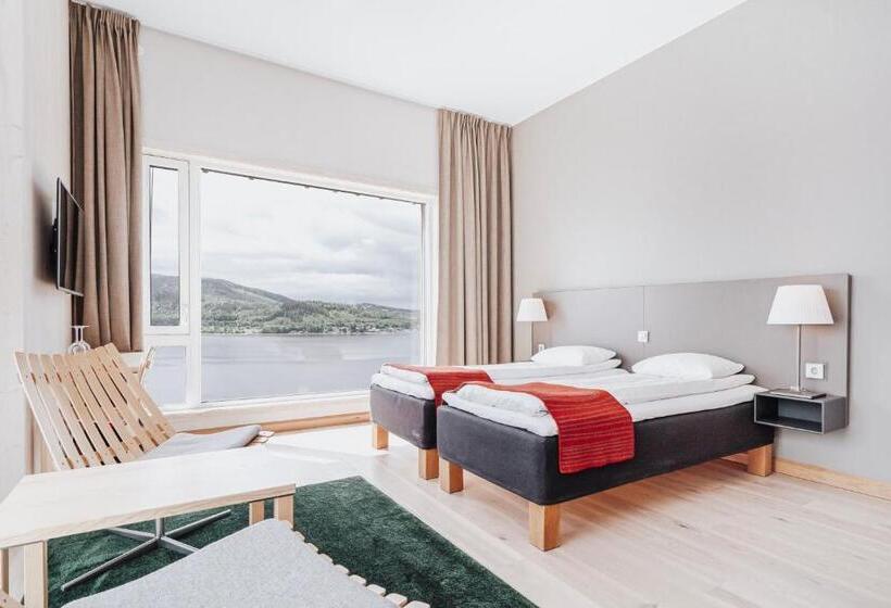 اتاق استاندارد سه نفره, Wood Hotel By Frich S