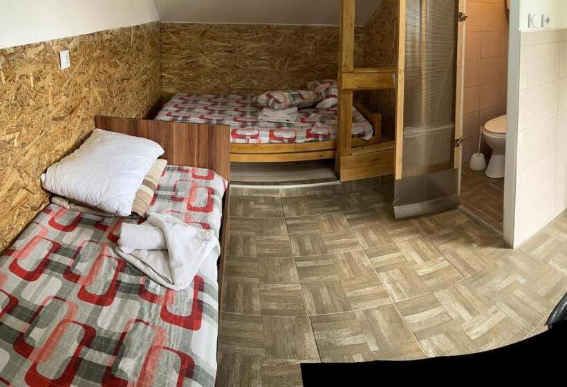 ویلای استاندارد با چشم‌انداز باغ, Kompleks Trnovski Vetar