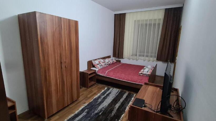 اتاق استاندارد سه نفره, Kompleks Trnovski Vetar