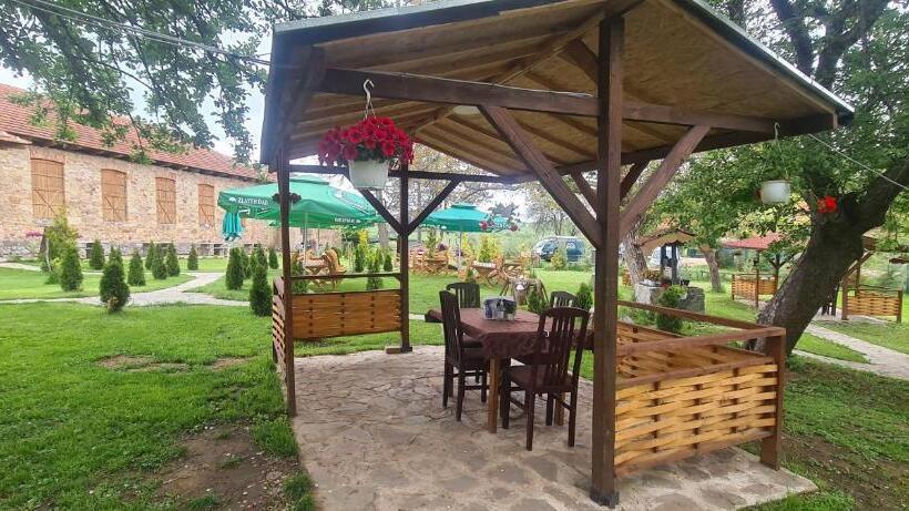 اتاق استاندارد, Kompleks Trnovski Vetar