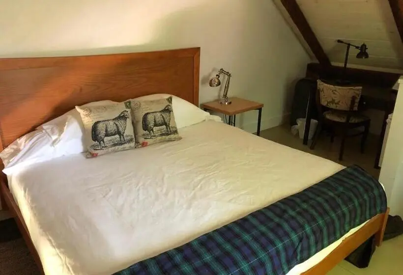 デラックススイート, Shoreham Inn Bed & Breakfast