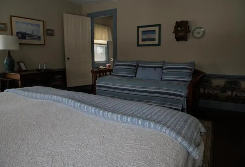 キングサイズベッドのデラックスルーム, Shoreham Inn Bed & Breakfast
