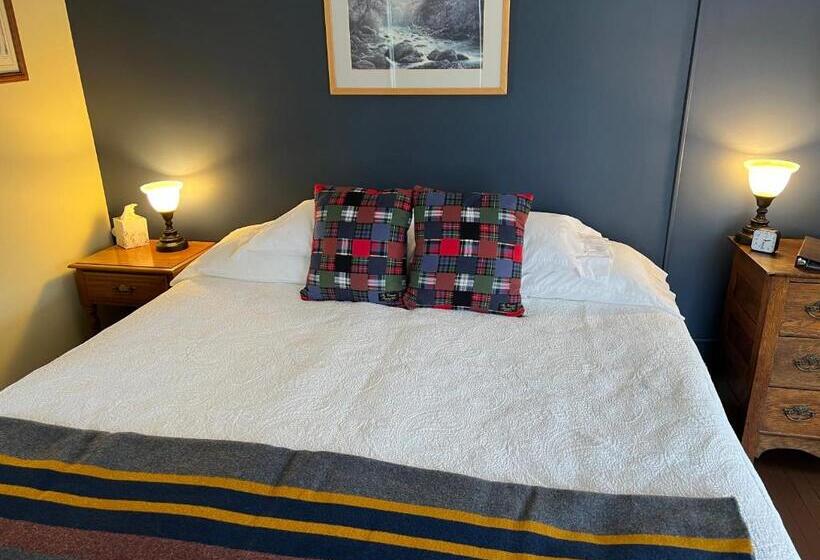 غرفة قياسية سرير كينج, Shoreham Inn Bed & Breakfast