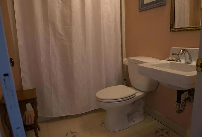 スタンダードルーム, Shoreham Inn Bed & Breakfast