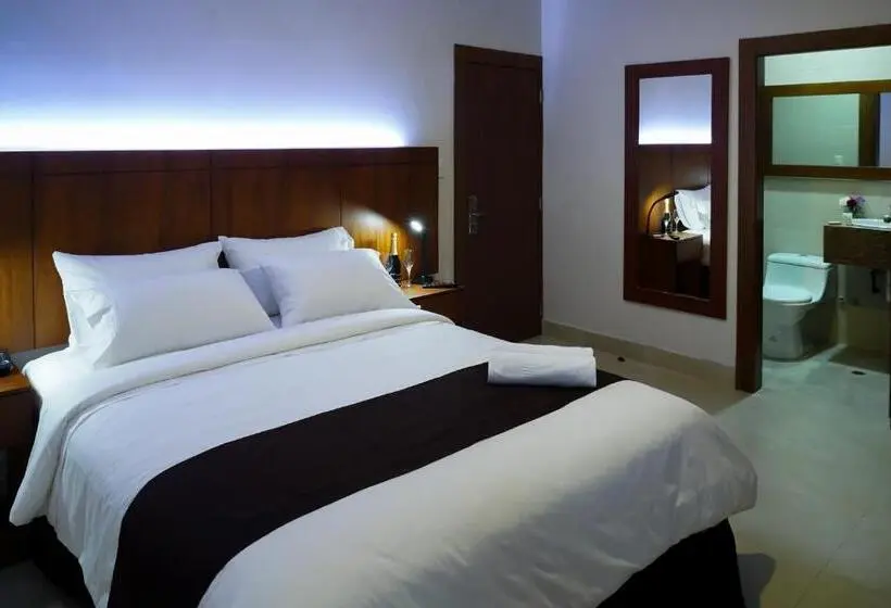 スタンダードルーム, La Ría Durán