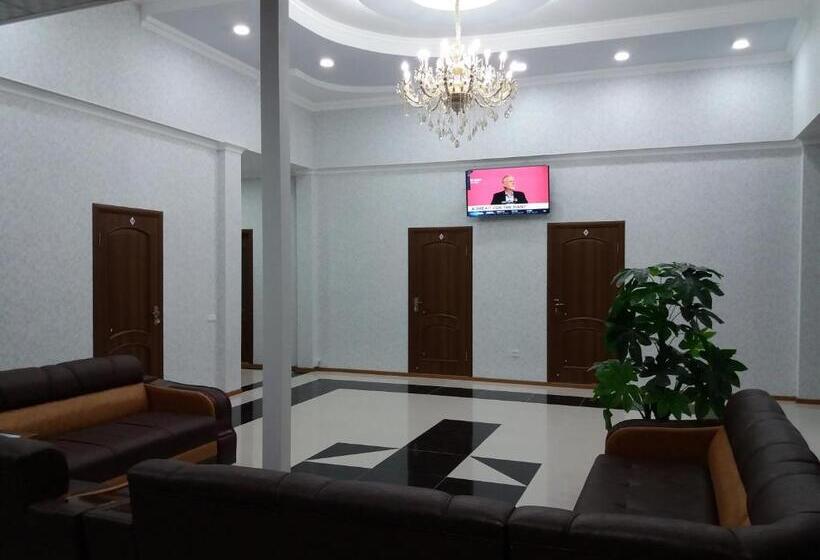 اتاق استاندارد سه نفره, Umariyon