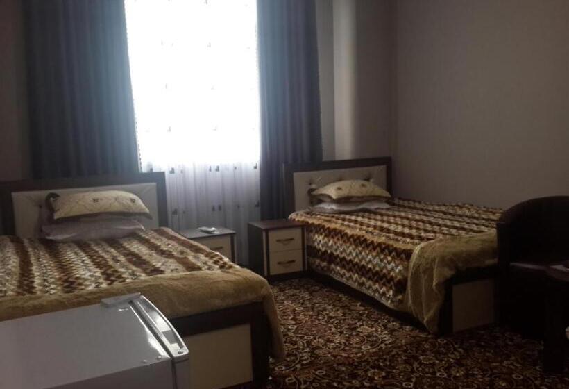 اتاق سوپریور, Umariyon