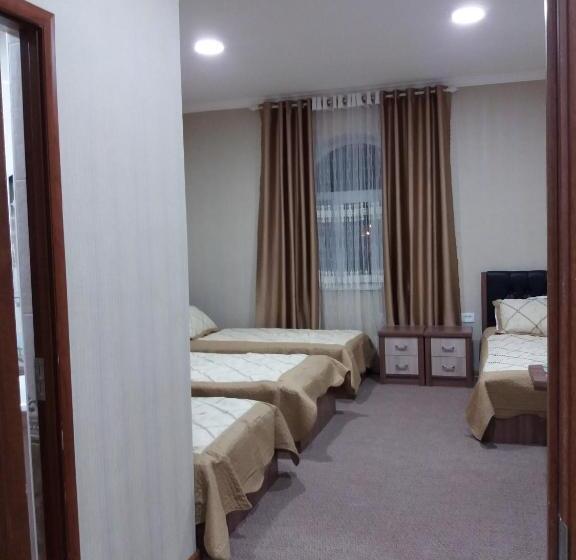 اتاق استاندارد چهار تخته, Umariyon