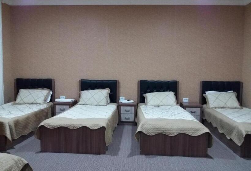 تختخواب در اتاق مشترک, Umariyon