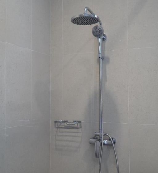 스탠다드 룸, Arainn Bed & Breakfast Tretes Prigen By Ecommerceloka