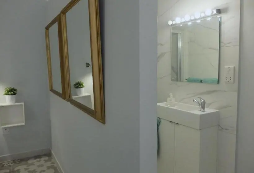 اتاق استاندارد با تخت بزرگ, No. 17 Birgu