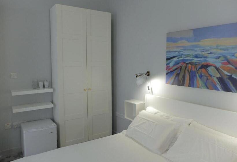 اتاق استاندارد با تخت بزرگ, No. 17 Birgu