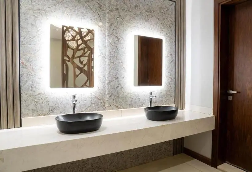 デラックスジュニアスイート, Jovan Suites