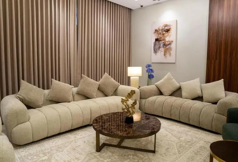庭の見えるジュニアスイート, Jovan Suites
