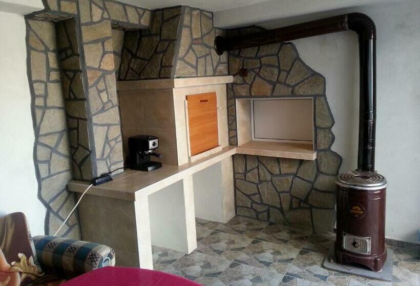 스탠다드 트리플 룸, Guest House Dimova