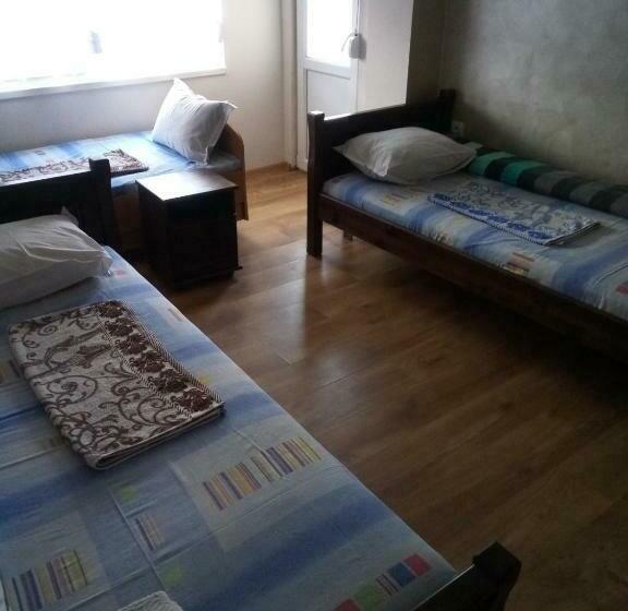 스탠다드 트리플 룸, Guest House Dimova