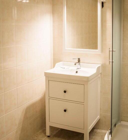 اتاق استاندارد, Province