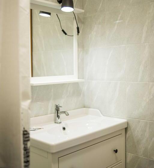 اتاق استاندارد, Province