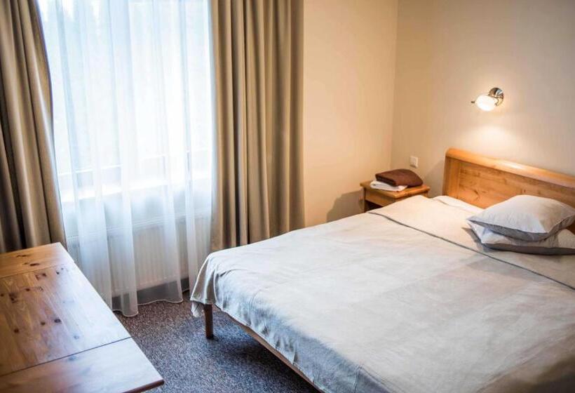 اتاق استاندارد, Province