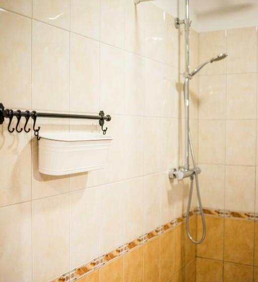 اتاق استاندارد, Province