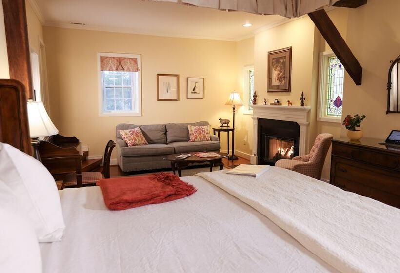 منزل غرفة نوم واحدة, Woolverton Inn