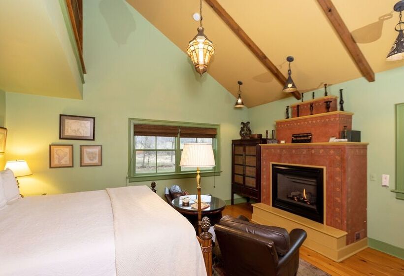 منزل غرفة نوم واحدة, Woolverton Inn