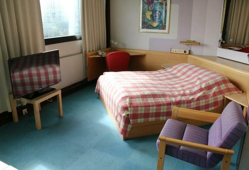 חדר סטנדרט, Bø