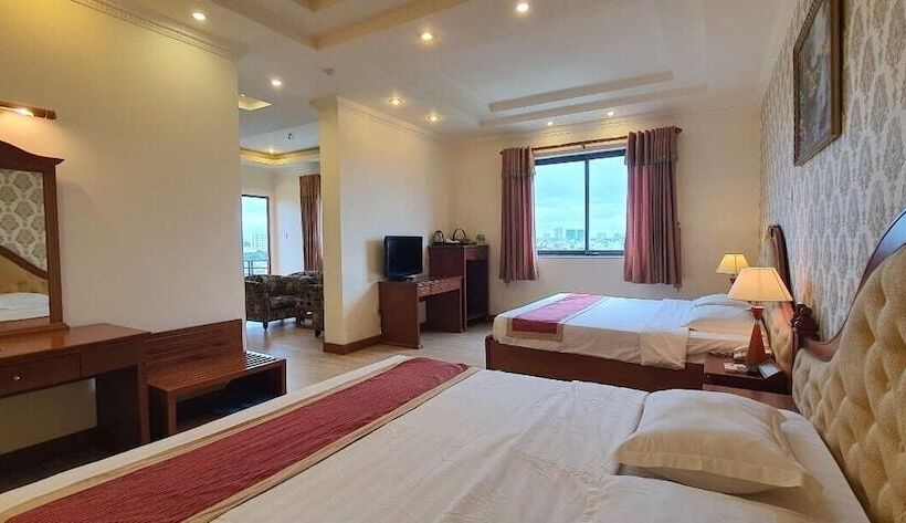 اتاق اجرایی, Hoang Yen