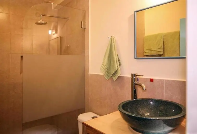 スタンダードトリプルルーム, Inti Sisa Art Guesthouse