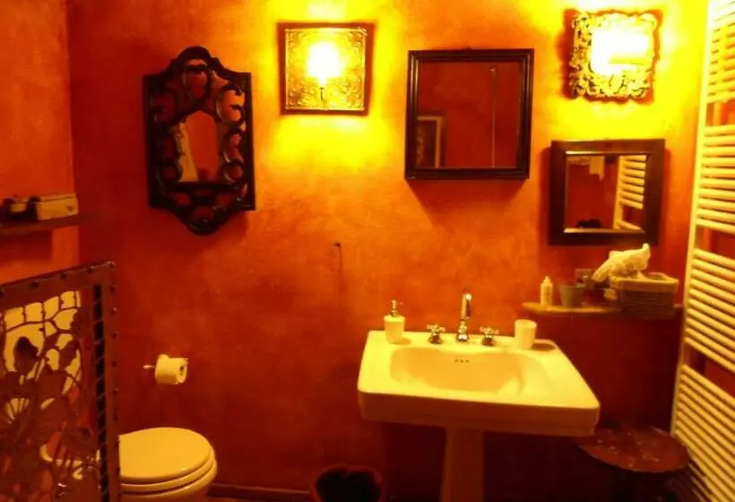 バルコニー付きスタンダードルーム, Locanda Dei Melograni
