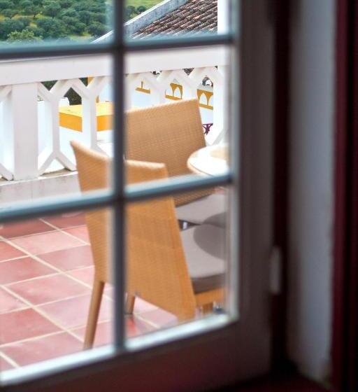 수피리어 룸, Parque De Natureza De Noudar