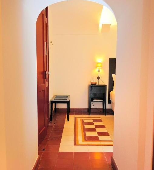 수피리어 룸, Parque De Natureza De Noudar