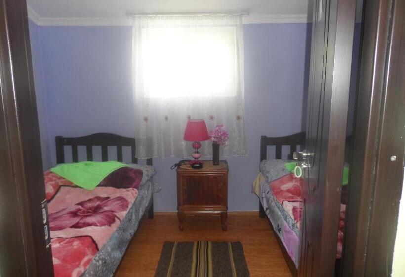 اتاق استاندارد با سرویس بهداشتی مشترک, Tekla