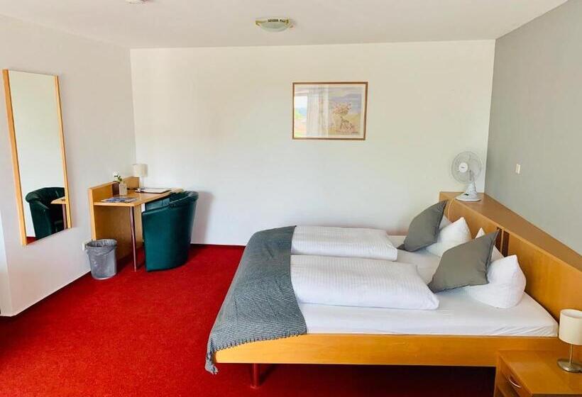 标准间, Zur Kapelle