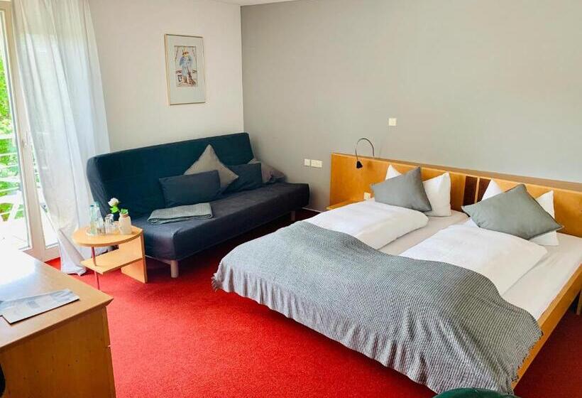 标准间, Zur Kapelle