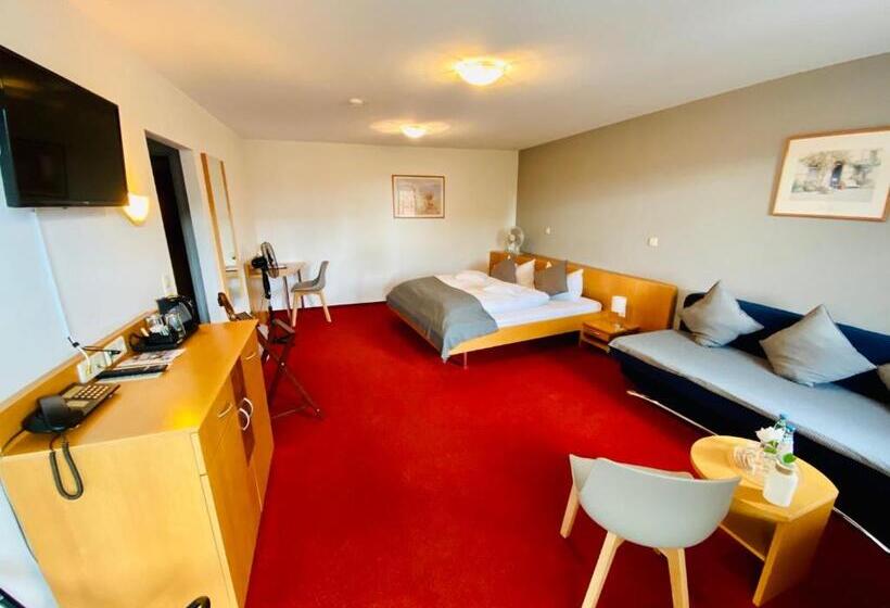 标准间, Zur Kapelle