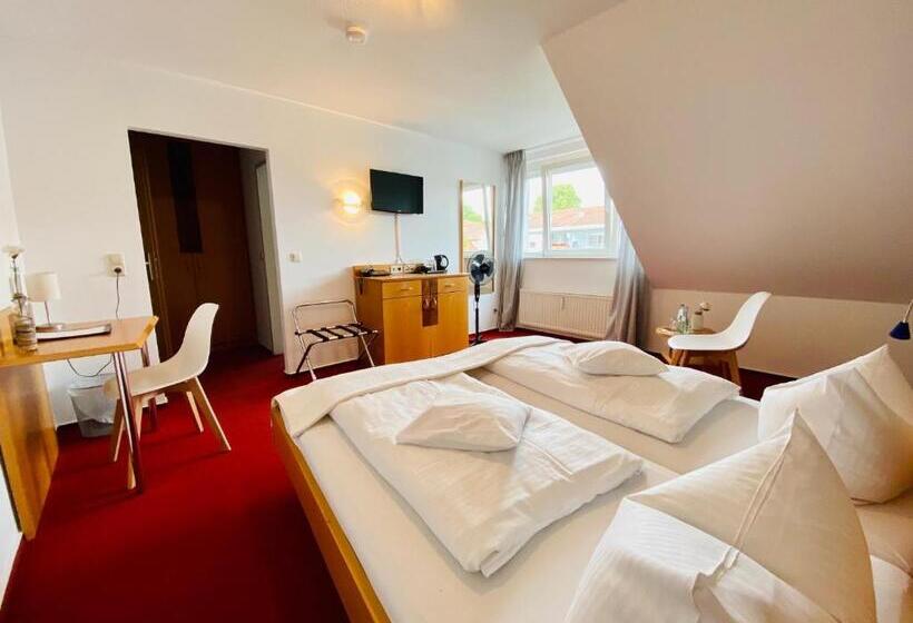 标准间, Zur Kapelle